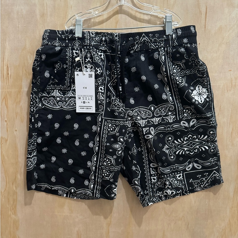 Cactus Man Bandana Shorts Size 32